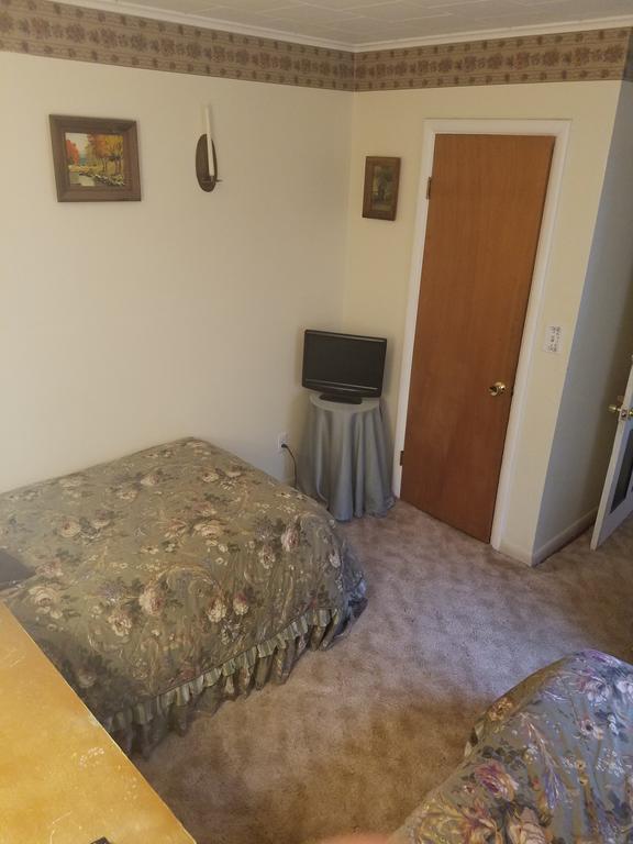Kountry Living Bed And Breakfast Онеонта Экстерьер фото